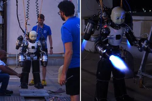 Robot cứu trợ thiên tai lắp động cơ phản lực đầu tiên trên thế giới