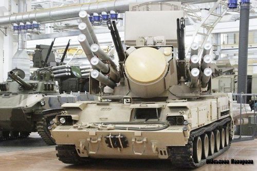 Hệ thống phòng không Pantsir-SM-SV bánh xích vượt xa kỳ vọng của nhà thiết kế?