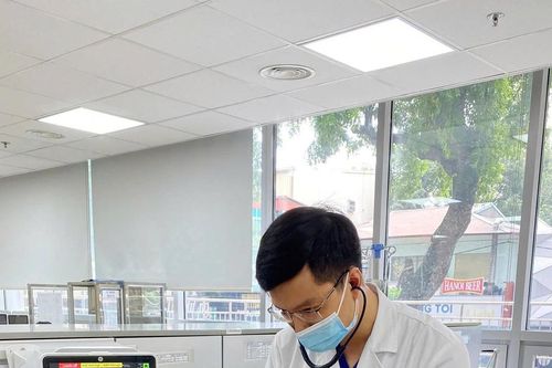 Nguy hiểm thói quen tự chữa bệnh