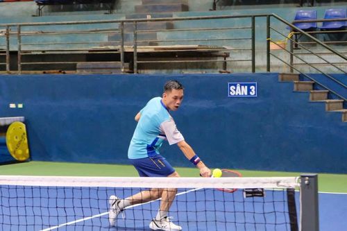 Vì sao pickleball gây sốt tại Hà Nội?