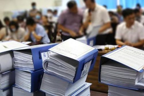Đơn vị sự nghiệp công lập có được tự lựa chọn nhà thầu?