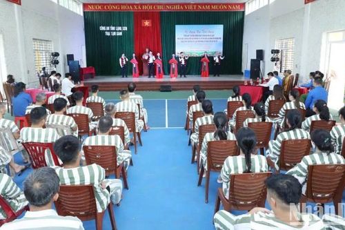 Lạng Sơn tổ chức nhiều hoạt động trong chương trình 'Vì ngày mai tươi sáng'