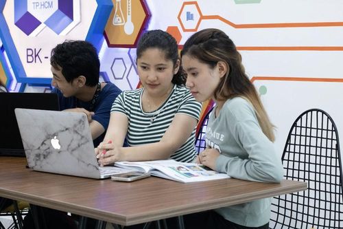 Số lượng sinh viên nước ngoài đến Việt Nam học tập đang tăng lên