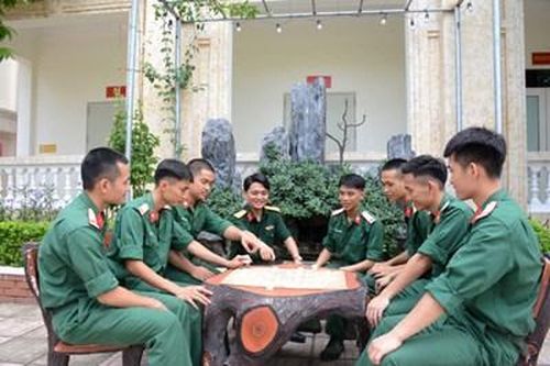 Đoàn kết cán-binh là tình cảm trong sáng, mực thước của Bộ đội Cụ Hồ