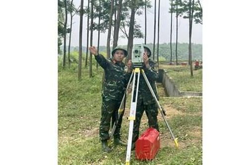 Đại đội trưởng gương mẫu