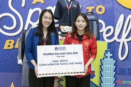 Xạ thủ bắn súng Olympic Lê Thị Mộng Tuyền nhận học bổng toàn phần