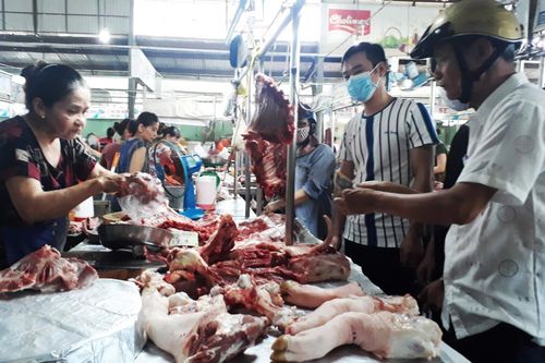 Khuyến cáo tiểu thương buôn bán thịt lợn có dấu kiểm soát giết mổ của cơ quan Thú y