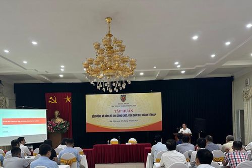 Khai mạc lớp Tập huấn bồi dưỡng kỹ năng số cho công chức, viên chức Bộ, ngành Tư pháp