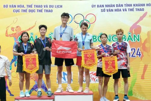 Nghệ An xếp thứ Nhì toàn đoàn tại Giải cầu lông, bóng bàn gia đình toàn quốc năm 2024