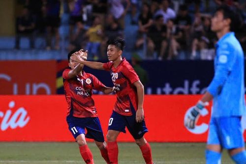 Phan Văn Đức ghi bàn, CLB Công an Hà Nội thắng nhà vô địch Thái League