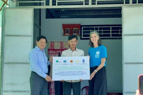 'Phao cứu sinh' của người dân ven biển