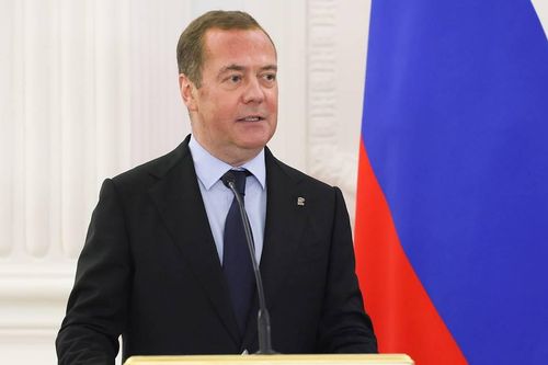 Ông Medvedev: Nga không đàm phán với Ukraine cho đến khi Kiev 'bị đánh bại hoàn toàn'