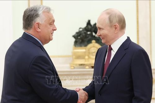 Căng thẳng leo thang giữa EU và Hungary liên quan đến Nga