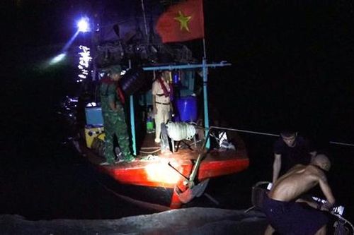 Quảng Ninh: Bắt giữ 17 tàu vi phạm quy định về khai thác thủy sản