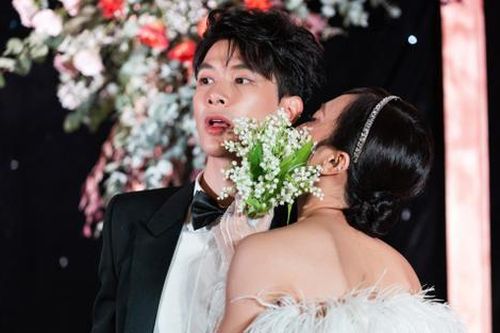 Hai niềm vui lớn của Diệu Nhi và Anh Tú