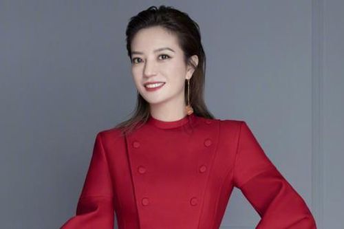 Triệu Vy vẫn sống xa hoa với khối tài sản cả nghìn tỷ sau khi bị phong sát