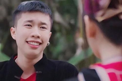 Choáng ngợp trước cơ ngơi đồ sộ của Chải 'thiếu gia' ngoài đời