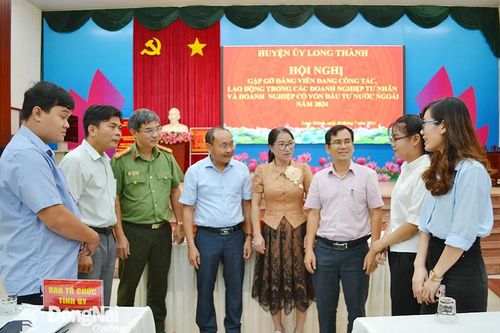 Chuyển giao tổ chức cơ sở đảng và đảng viên từ Đảng bộ Khối doanh nghiệp tỉnh về Đảng bộ huyện Long Thành