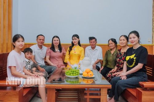 Người đẹp Hoa Lư 2024: Đảng viên trẻ luôn tiên phong, gương mẫu