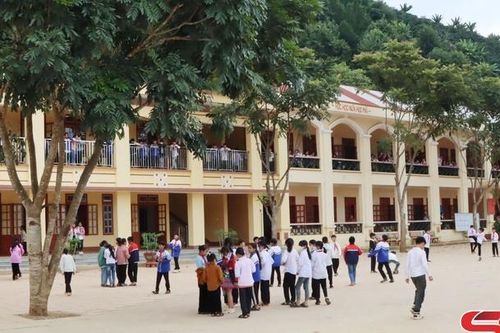 Quan tâm phát triển giáo dục vùng đồng bào dân tộc thiểu số