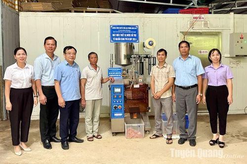 100 triệu đồng hỗ trợ sản xuất Ốc nhồi ống lam