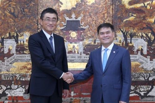 Thứ trưởng Bùi Văn Khắng tiếp Phó Đại sứ Nhật Bản tại Việt Nam Watanabe Shige