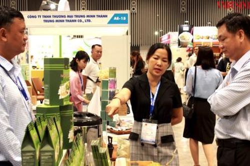 Tìm 'trợ thủ đắc lực' cho doanh nghiệp F&B Việt ngược sóng vượt khó