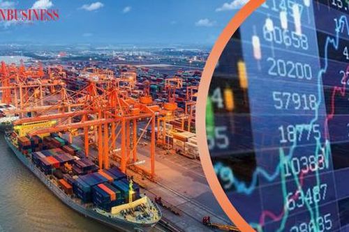 Cổ phiếu cảng biển lại 'đạp gió rẽ sóng' đi lên