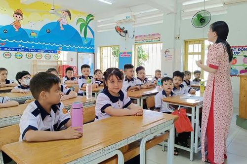 Mỗi năm TP Hồ Chí Minh tăng thêm khoảng 25.000 học sinh không có hộ khẩu