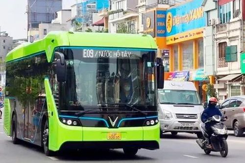 Hà Nội đặt mục tiêu toàn bộ xe buýt chạy bằng điện