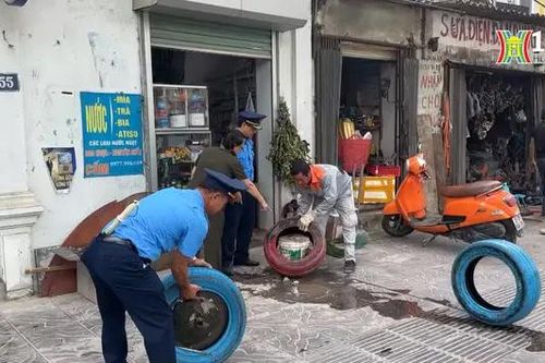 Vỉa hè đường Mễ Trì đã thông thoáng