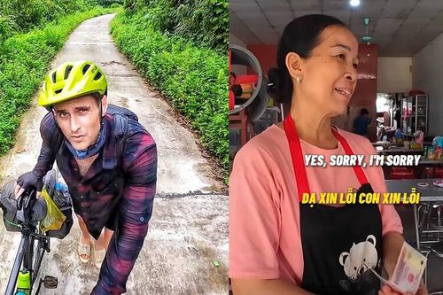 Anh Tây ăn bún chả quên trả tiền, bà chủ an ủi 'mai trả cũng được'