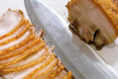 Làm thịt ba chỉ giòn bì phải ướp với 2 gia vị này, thịt vàng ươm, giòn tan