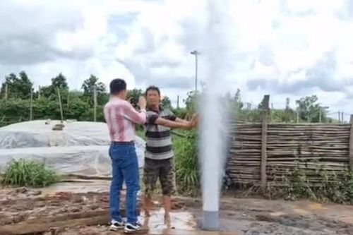 Giếng khoan phun nước cao hàng chục mét ở Gia Lai có gì đặc biệt?