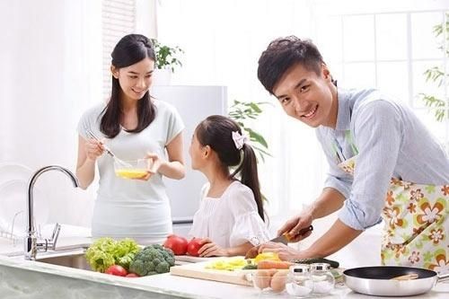 Điều gì xảy ra khi chồng cảm ơn vợ vì đã nấu cơm?