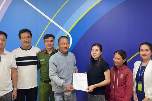 Nam thanh niên trả lại 3 tỷ đồng cho người chuyển khoản nhầm