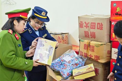 Tăng cường kiểm tra các mặt hàng phục vụ học sinh và Tết Trung thu