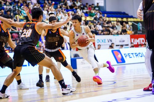 Cantho Catfish xây chắc vị trí Top 4