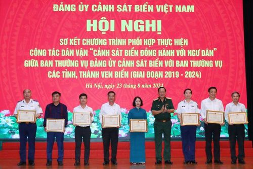 Sơ kết Chương trình phối hợp thực hiện công tác dân vận 'Cảnh sát biển đồng hành với ngư dân' giai đoạn 2019-2024