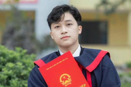 Hành trình trở thành thủ khoa của nam sinh Thái Nguyên