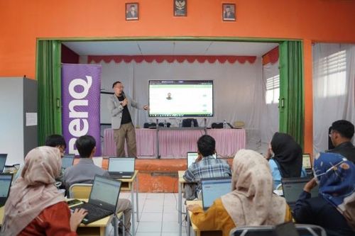Định vị Indonesia như một trung tâm giáo dục và đổi mới công nghệ