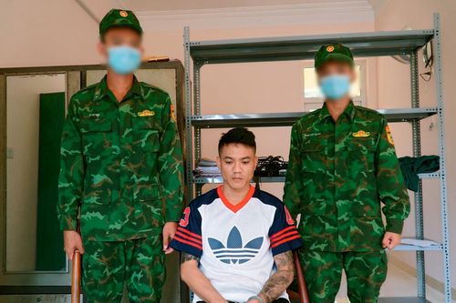 Bắt đối tượng nhập cảnh trái phép mang theo ma túy