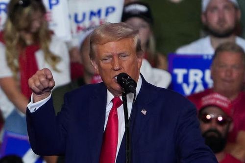 Truy nã đối tượng dọa giết ông Donald Trump trên mạng xã hội
