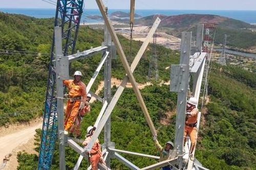 Toàn cảnh đường dây 500kV mạch 3 qua Hà Tĩnh trước ngày về đích