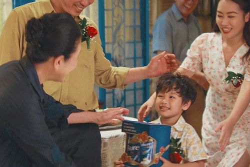 Chăm sóc sức khỏe cha mẹ - điều nên làm không chỉ mùa Vu Lan
