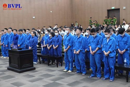 Thủ đoạn thu nợ của 'tập đoàn' tín dụng đen cho vay qua app lãi suất 2.190%/năm