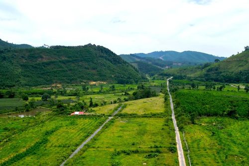 Khu tái định cư ở Thanh Chương 'đắp chiếu' 14 năm