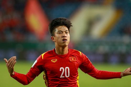 Tiền vệ Phan Văn Đức bất ngờ được gọi lên đội tuyển Việt Nam