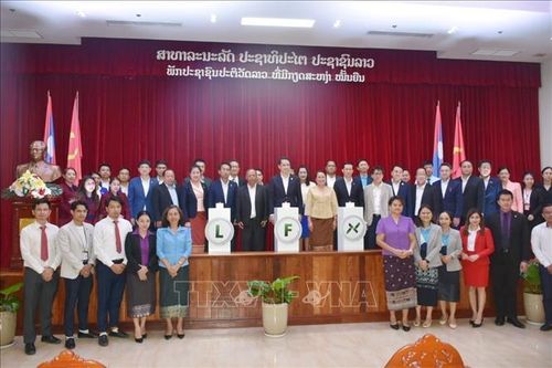 Lào thử nghiệm sử dụng hệ thống thị trường ngoại hối trực tuyến