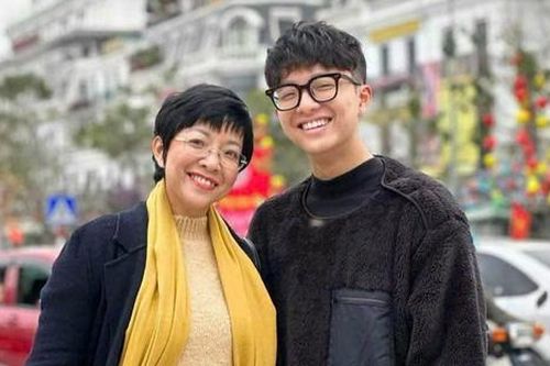 MC Thảo Vân gặp câu hỏi 'hóc búa' từ con trai khiến mẹ phải bối rối